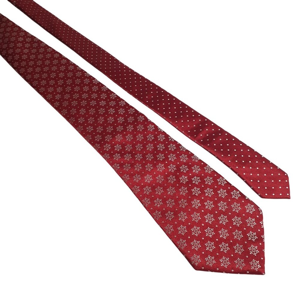 Vintage Noel Holiday Collection Red Snowflake Silver Thread Polka Dot Necktie